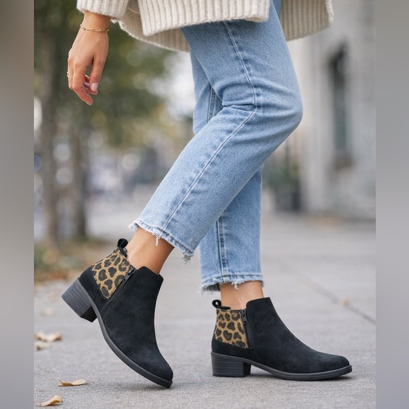 Clarks Shoes - Clarks Women's Memi Zip Leopard Print Suede Ankle Boots 26163531